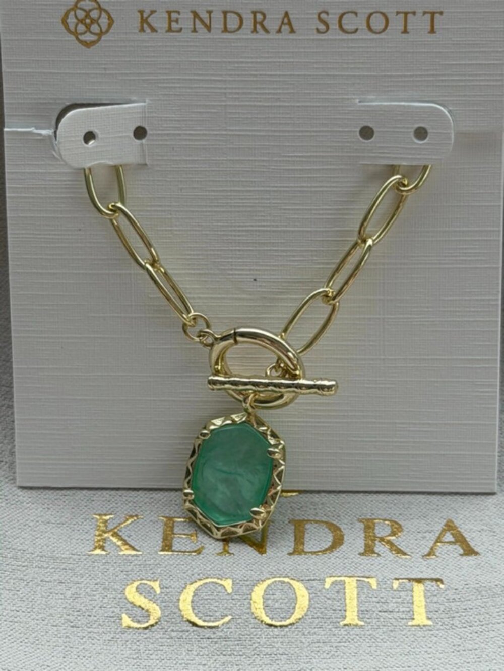 Kendra Scott green necklace